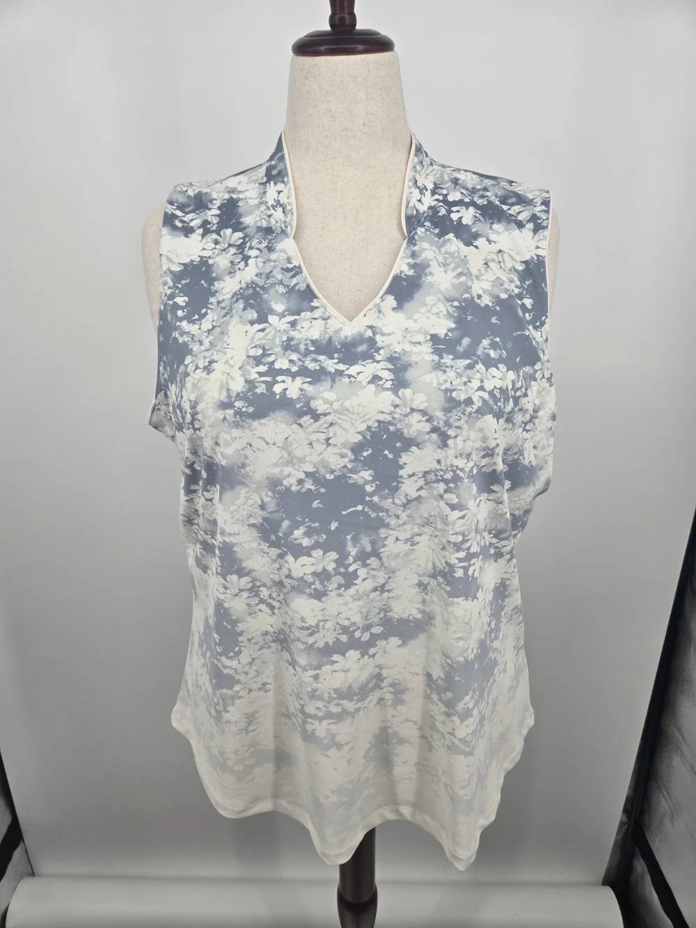 Lady Hagen Blue-White Cloud Print Print Sleeveless Tank XXL (6713)